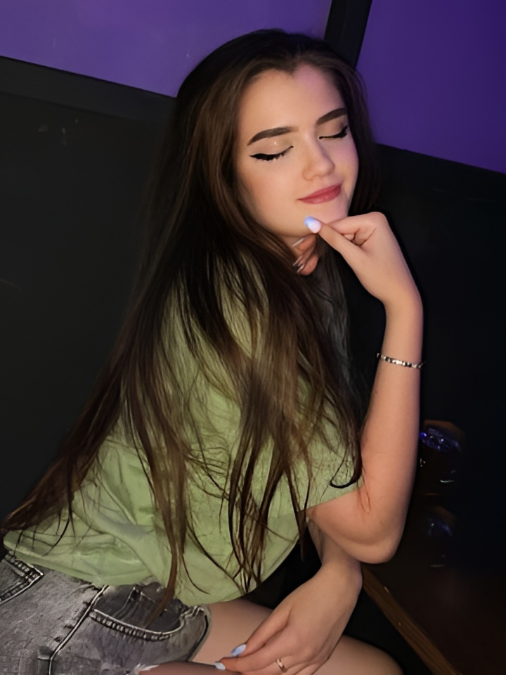 Алиса привлекальеная девушка из Сосенский цена от 10000 руб