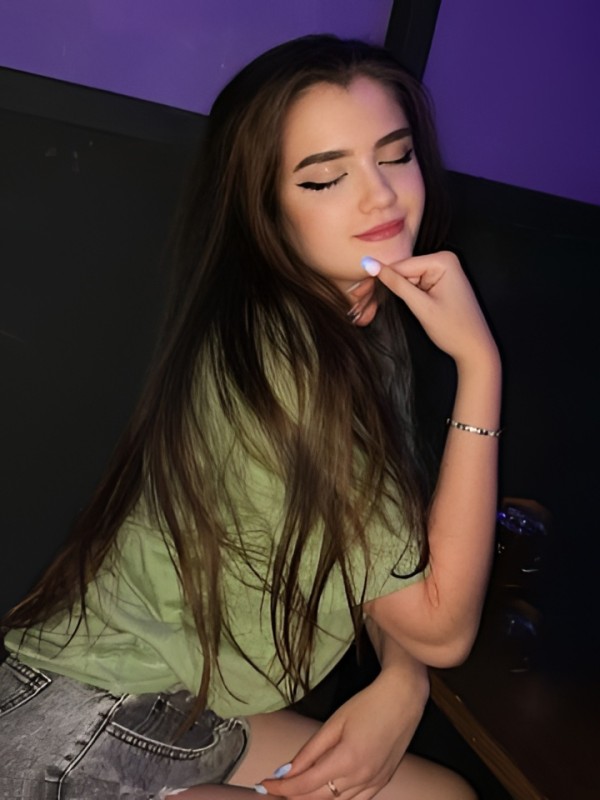 Алиса привлекательная девушка из Сосенский цена от 10000 руб